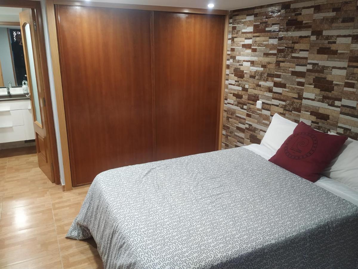Apartamentos Deluxe Barajas Madrid Exterior photo